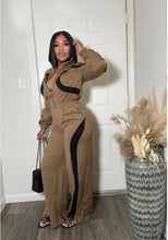Load image into Gallery viewer, Two Tone Tracksuit Set