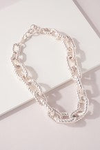 Load image into Gallery viewer, Bold Twisted Chain Necklace