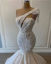 Load image into Gallery viewer, One Shoulder Mermaid Wedding Dresses Beaded Crystal Lace Applique Tassel Bridal gown 