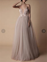 Load image into Gallery viewer, Pretty Applique A Line Tulle Maxi Dress 